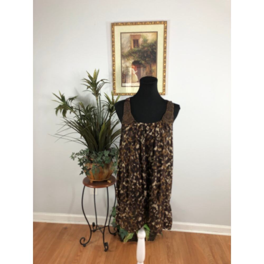 Apt. 9 Women Blouse Minimalist Mob Wife Embelished loose Sleeveless L Bella Swan